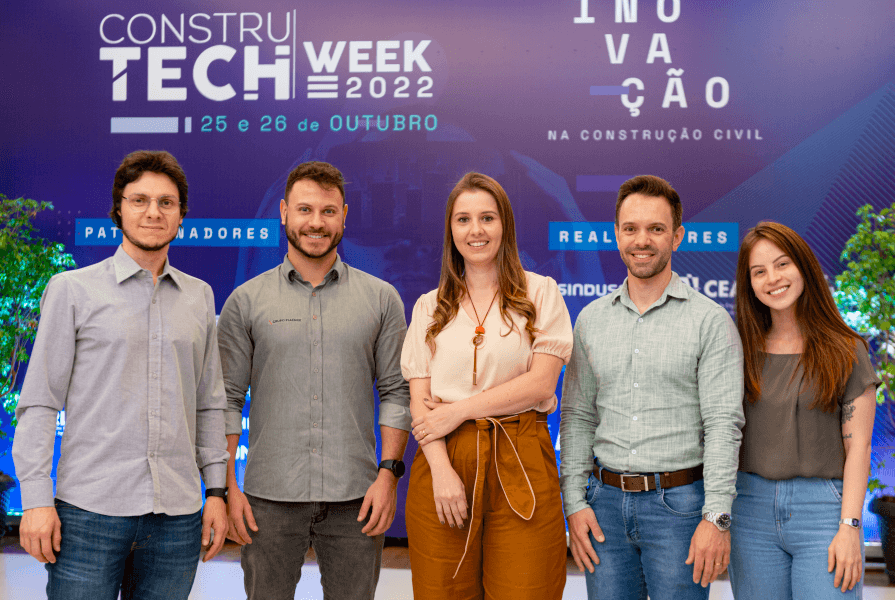 Pessoas no evento da Construtech Week