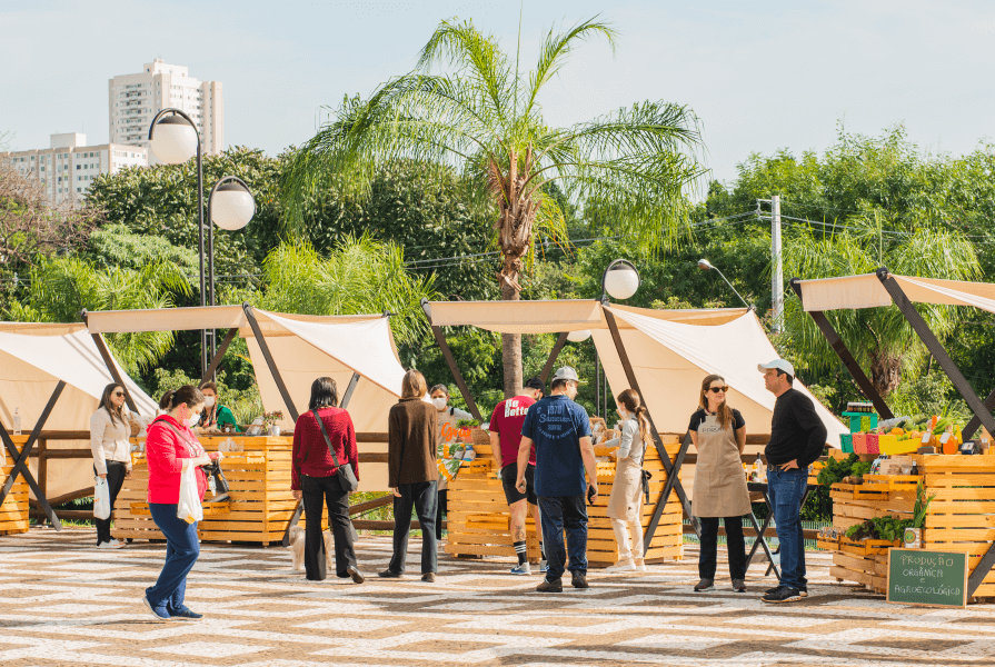 feira na praça com gentileza urbana