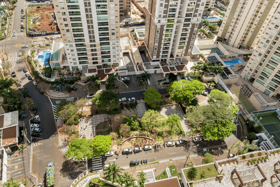 praça pé vermelho em londrina 