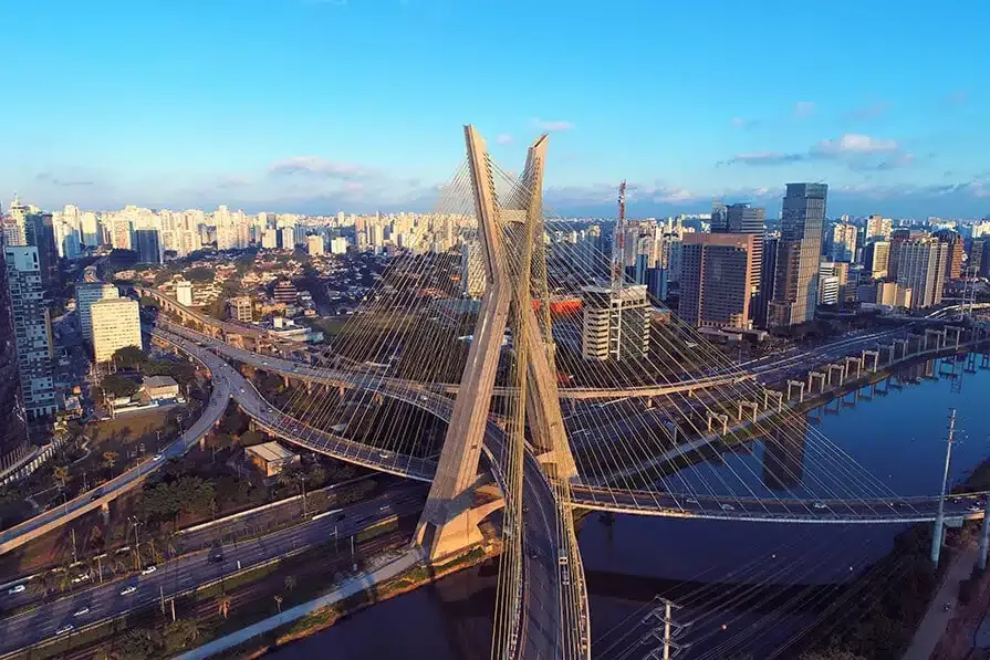 Vista da ponte Octavio Frias de Oliveira em São Paulo