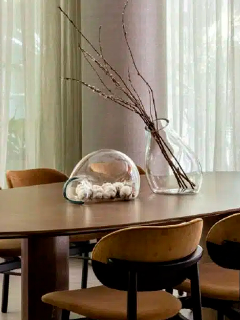 Vaso decorativo para sala: veja ideias para acertar na escolha