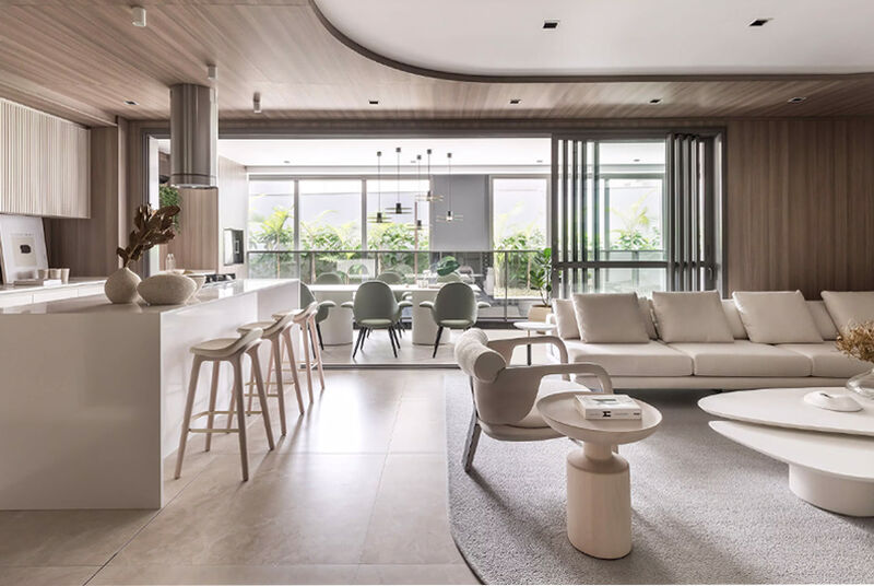 Sala de estar moderna com área de jantar integrada