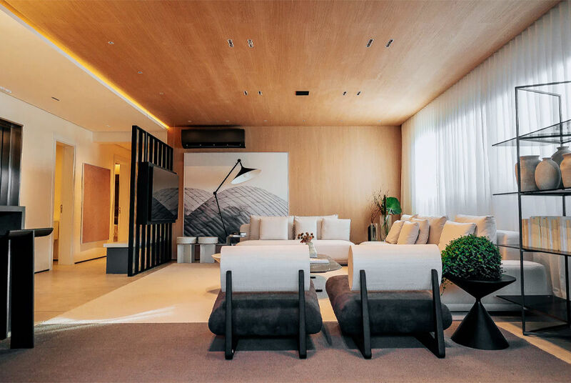 Sala moderna e aconchegante com decoração minimalista