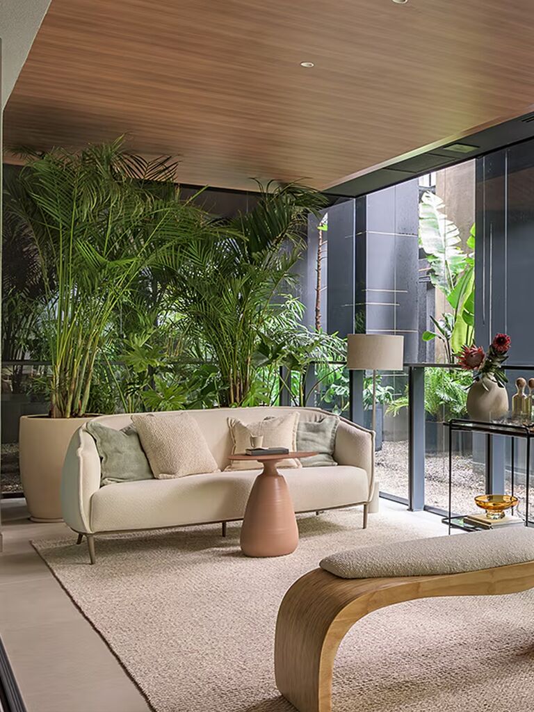 Design biofílico: seu refúgio natural no apartamento urbano